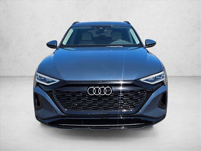 Used 2024 Audi Q8 e-tron Premium AWD/4WD image 2