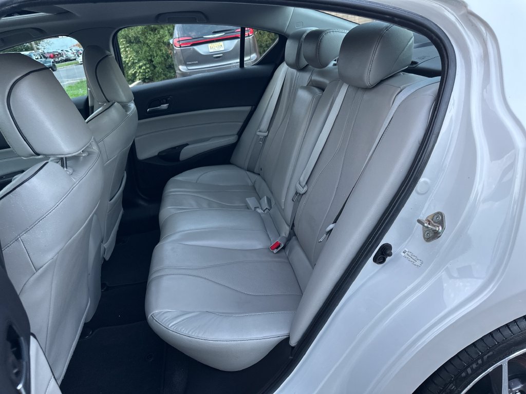 Used 2019 Acura ILX FWD image 16