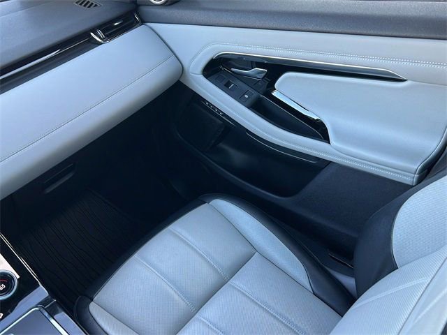 Used 2020 Land Rover Range Rover Evoque R-Dynamic SE image 14