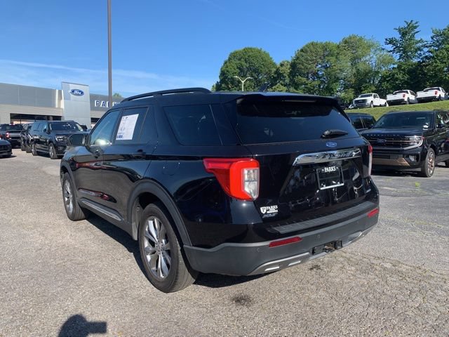 Used 2023 Ford Explorer XLT w/ Equipment Group 202A AWD/4WD image 6