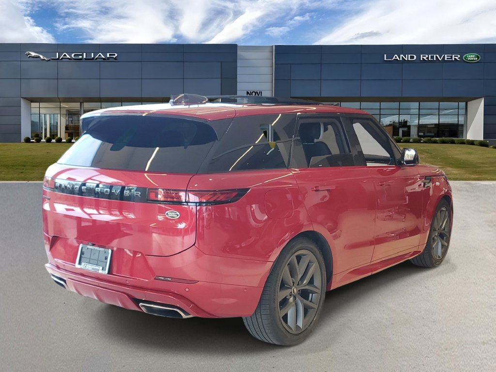 Used 2023 Land Rover Range Rover Sport SE Dynamic AWD/4WD image 3