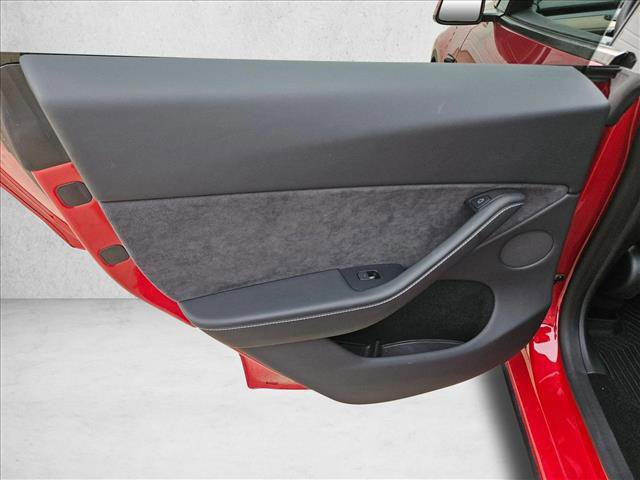 Used 2023 Tesla Model Y Long Range image 12