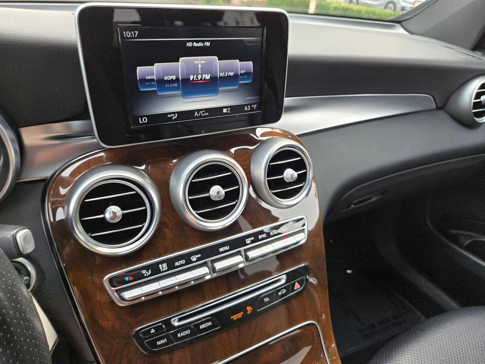 Used 2017 Mercedes-Benz GLC 300 image 26