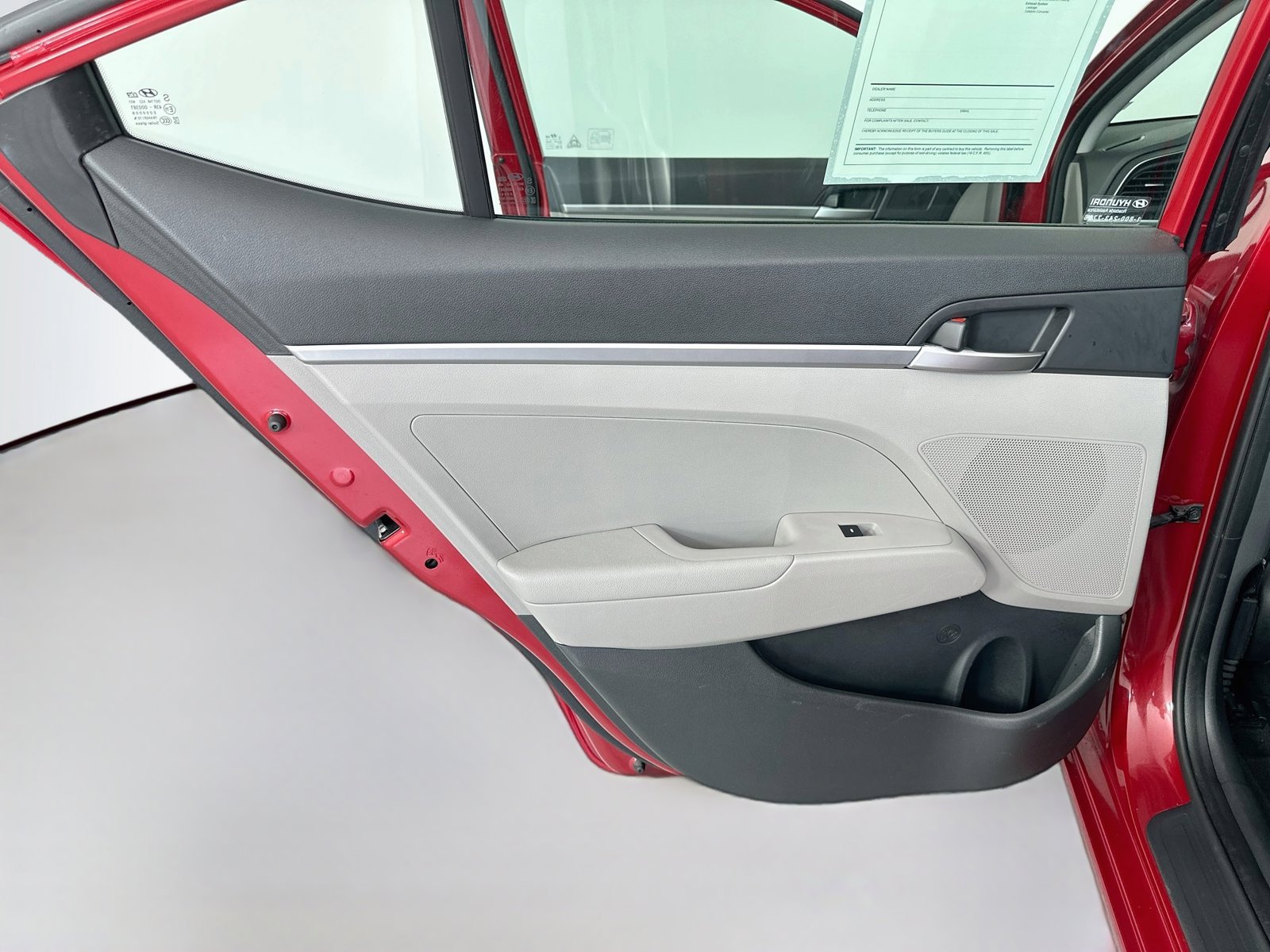 Used 2019 Hyundai Elantra SE FWD image 27