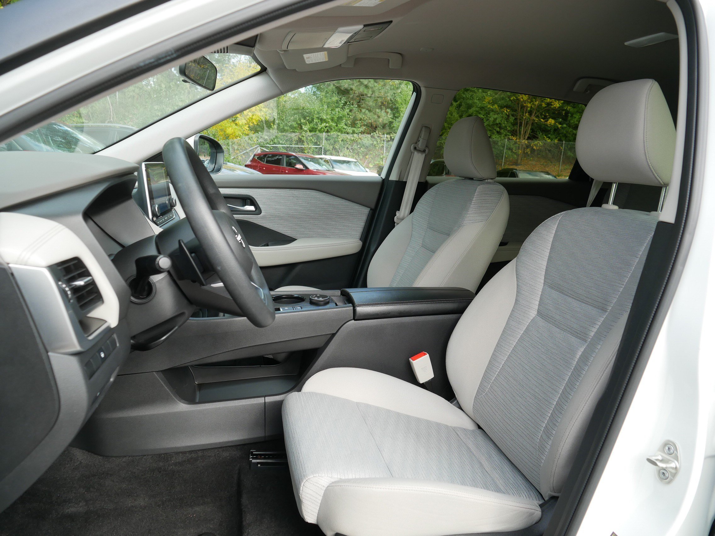 Certified 2023 Nissan Rogue SV AWD/4WD image 34