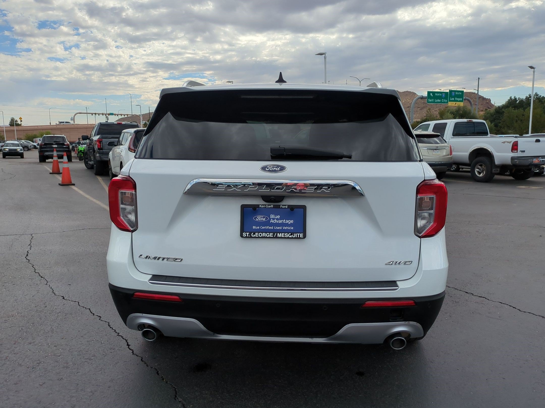 Certified 2023 Ford Explorer Limited AWD/4WD image 6