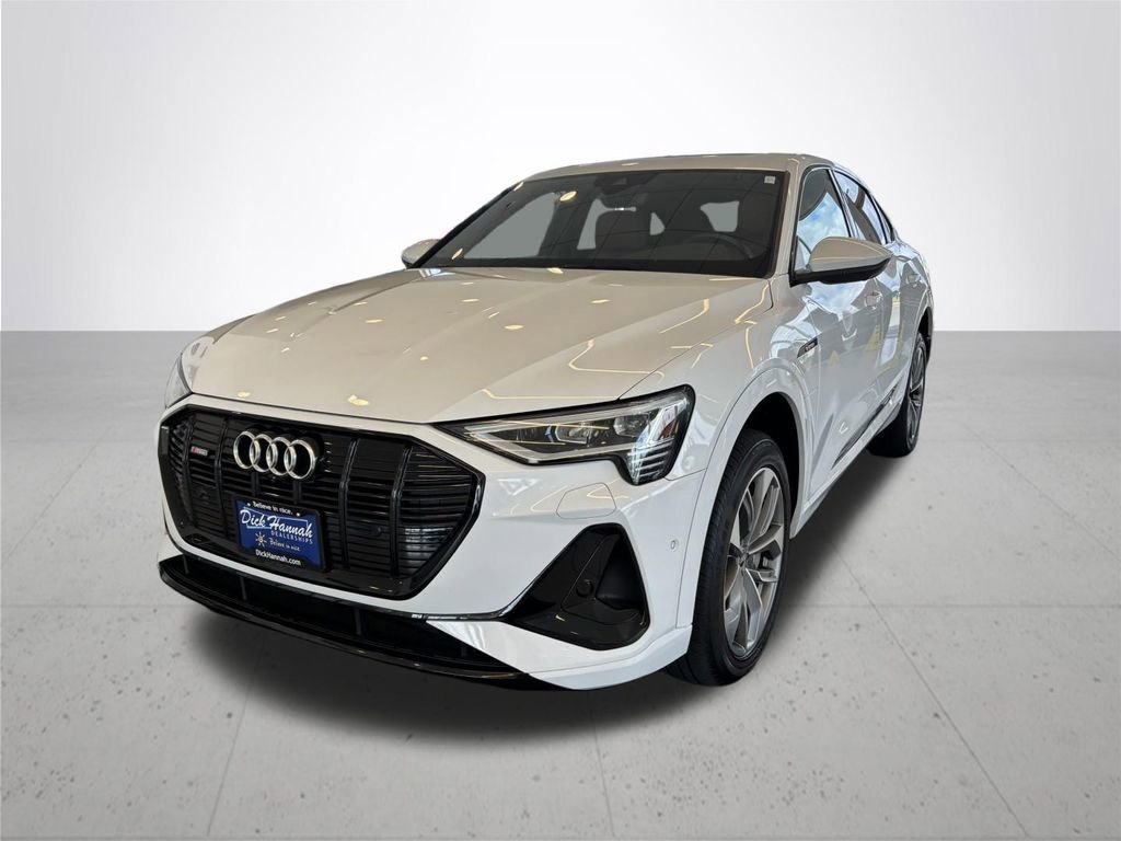 Used 2021 Audi e-tron Premium Plus w/ Premium Plus Package AWD/4WD image 2