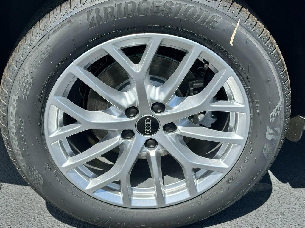 New 2026 Audi Q3 quattro 2.0T AWD/4WD image 4