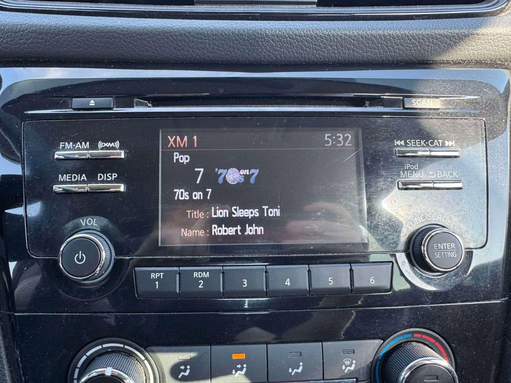 Used 2017 Nissan Rogue S FWD image 28