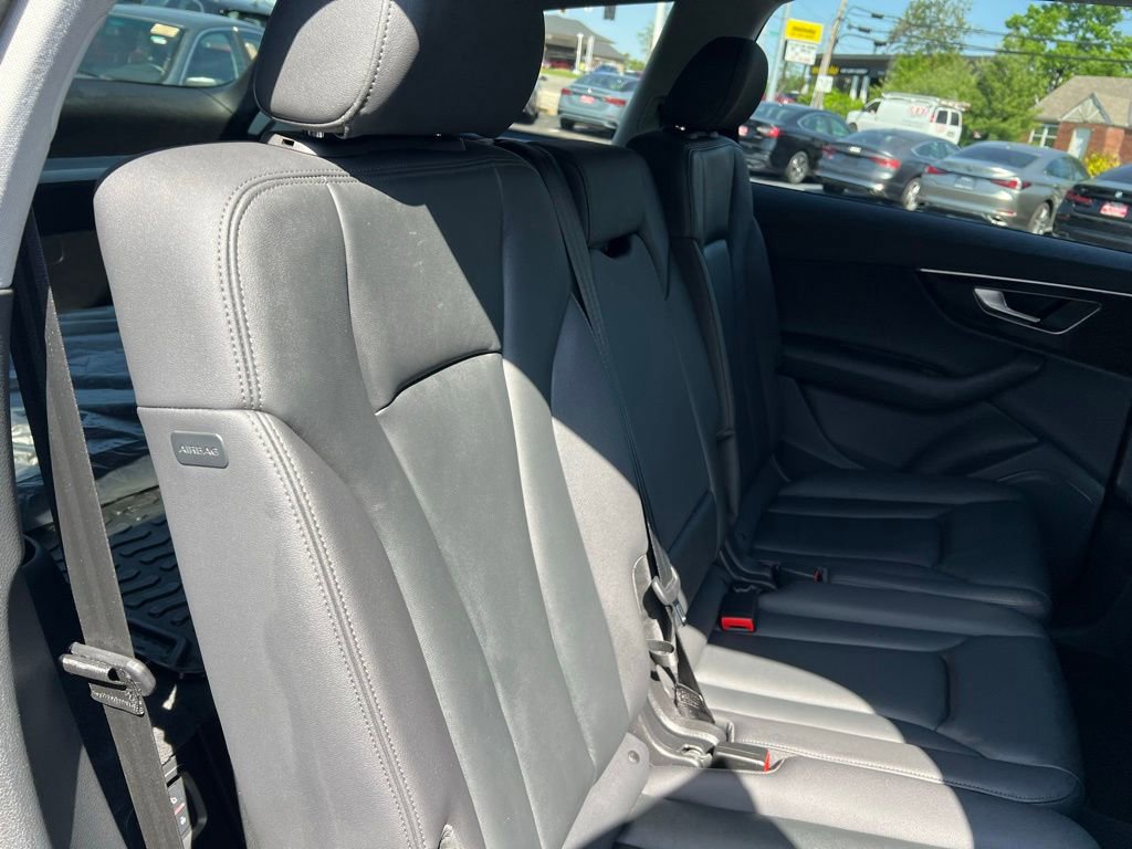 Used 2023 Audi Q7 3.0T Premium w/ Convenience Package AWD/4WD image 25