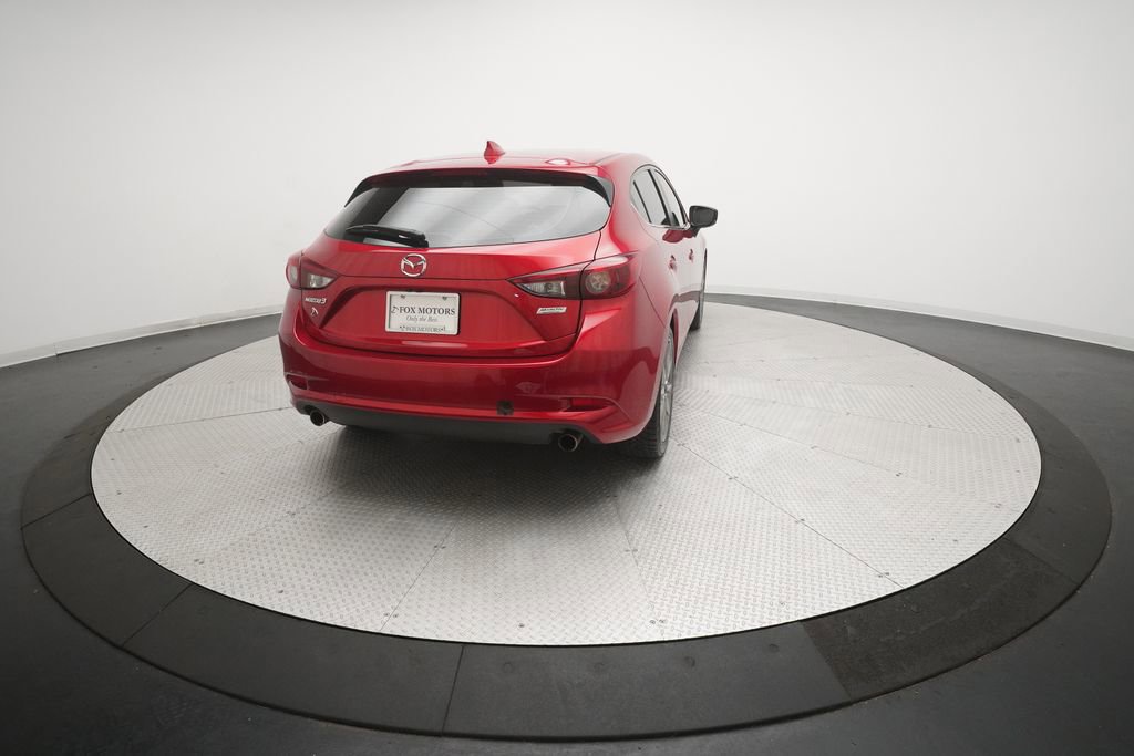 Used 2018 MAZDA MAZDA3 Grand Touring w/ Premium Equipment Package image 12