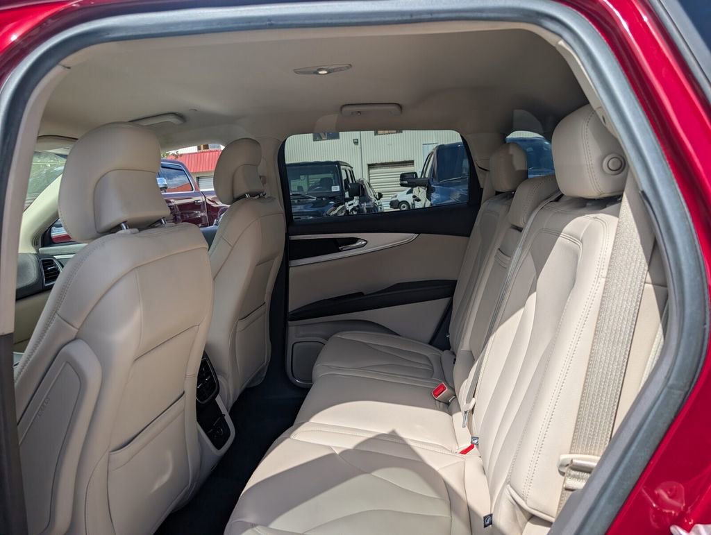 Certified 2019 Lincoln Nautilus FWD image 12