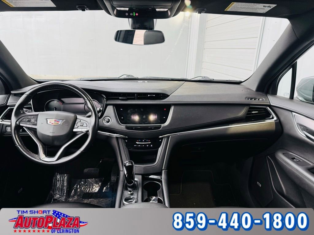 Used 2023 Cadillac XT6 Luxury image 18