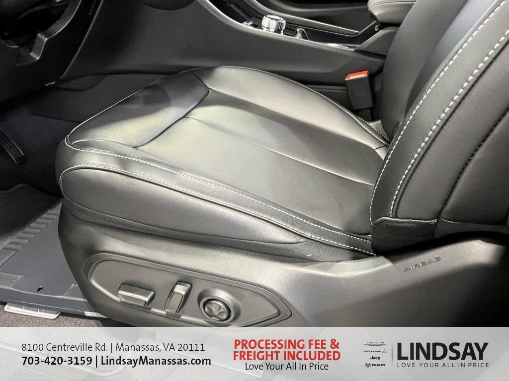 New 2025 Jeep Grand Cherokee L Limited w/ Trailer Tow Package image 25