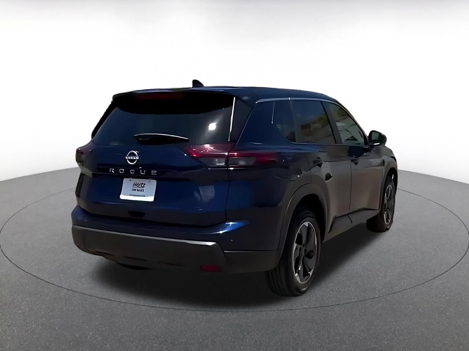 Used 2025 Nissan Rogue SV FWD image 14