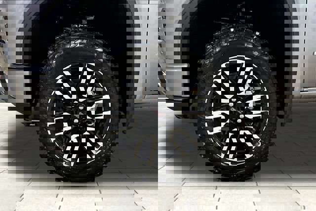 New 2026 GMC Sierra 1500 AT4 w/ AT4 Premium Package image 8