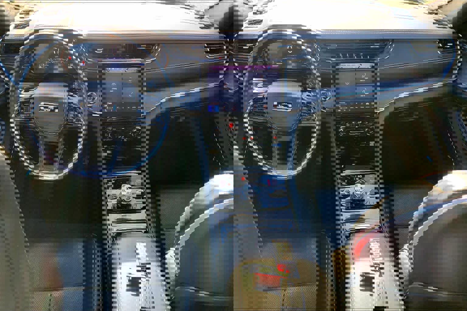 Used 2021 Jeep Grand Cherokee L Overland w/ Luxury Tech Group IV image 15