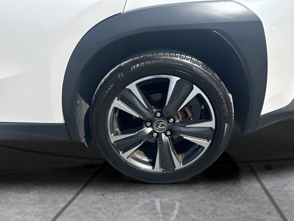 Used 2020 Lexus UX 200 w/ Premium Package FWD image 23
