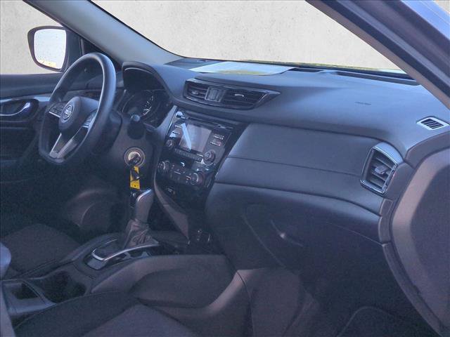 Used 2017 Nissan Rogue S AWD/4WD image 21