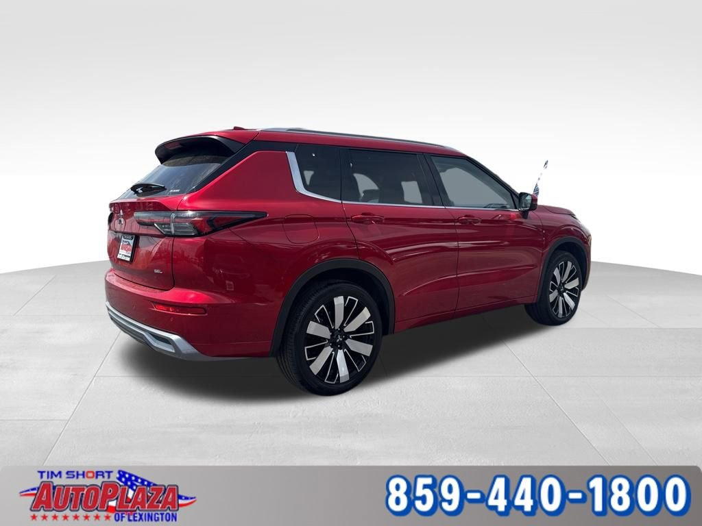 Used 2025 Mitsubishi Outlander AWD image 10