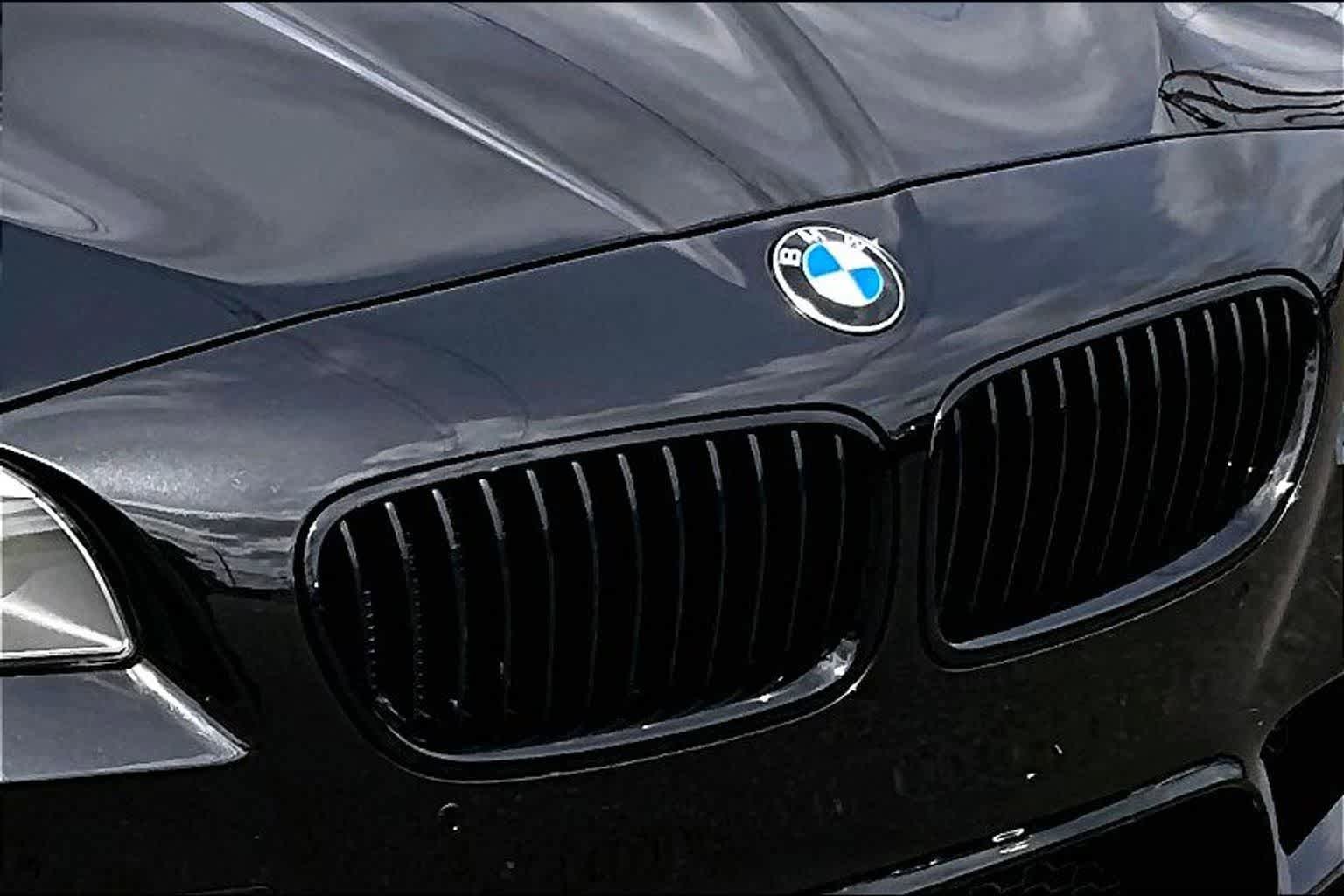 Used 2013 BMW M5 RWD image 33