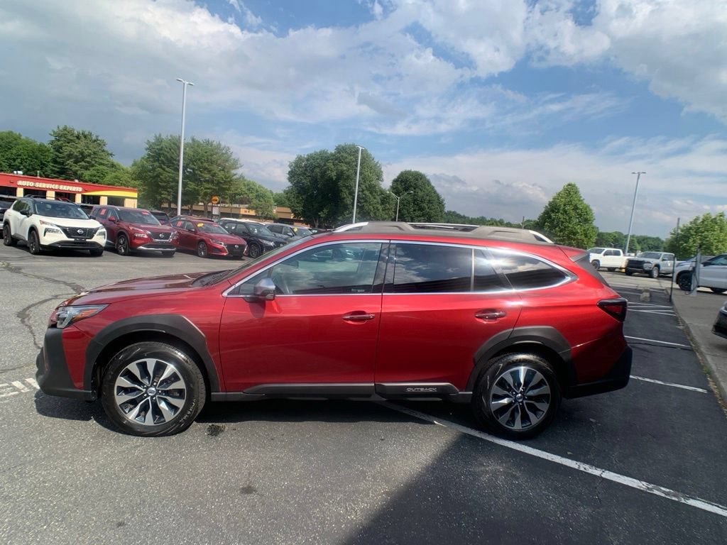 Used 2023 Subaru Outback Touring XT AWD/4WD image 7