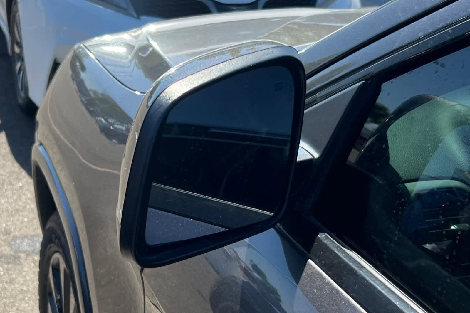 Used 2019 Jeep Grand Cherokee Altitude AWD/4WD image 8