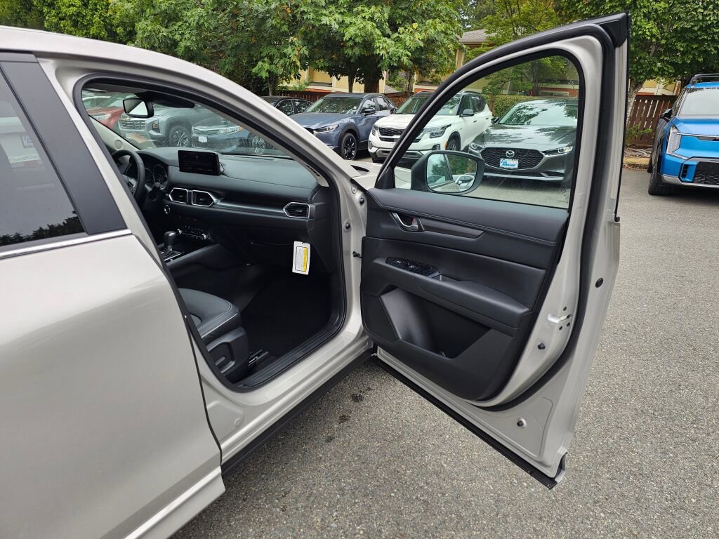 New 2025 MAZDA CX-5 AWD 2.5 S w/ Preferred Package image 29