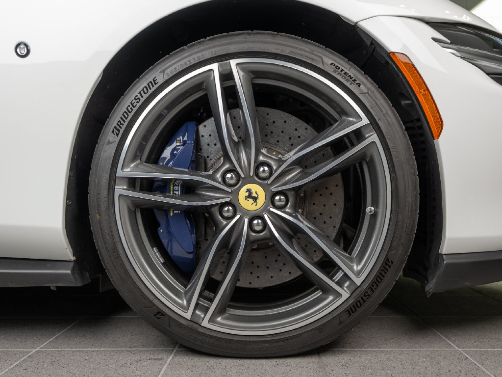Certified 2026 Ferrari Roma Spider RWD image 41