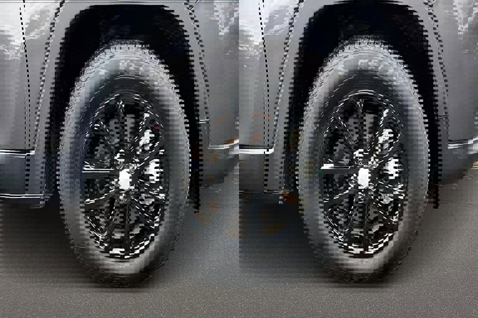 Used 2022 Jeep Cherokee Latitude Lux w/ Sun & Sound Group image 41