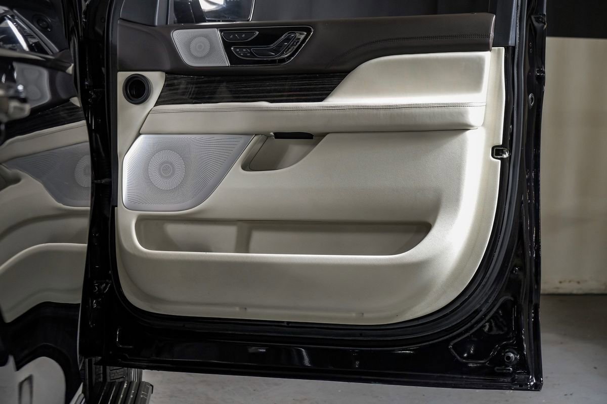 Used 2022 Lincoln Navigator Black Label image 36