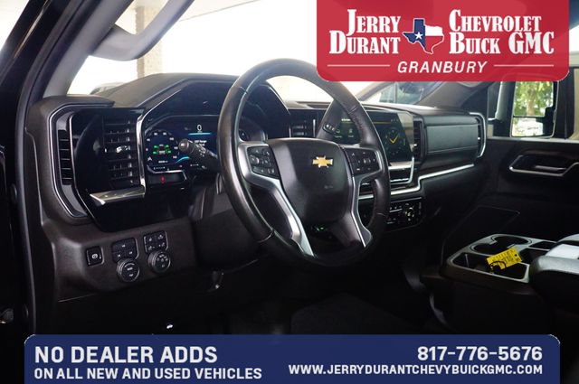 Used 2025 Chevrolet Silverado 3500 LT w/ Safety Package AWD/4WD image 19