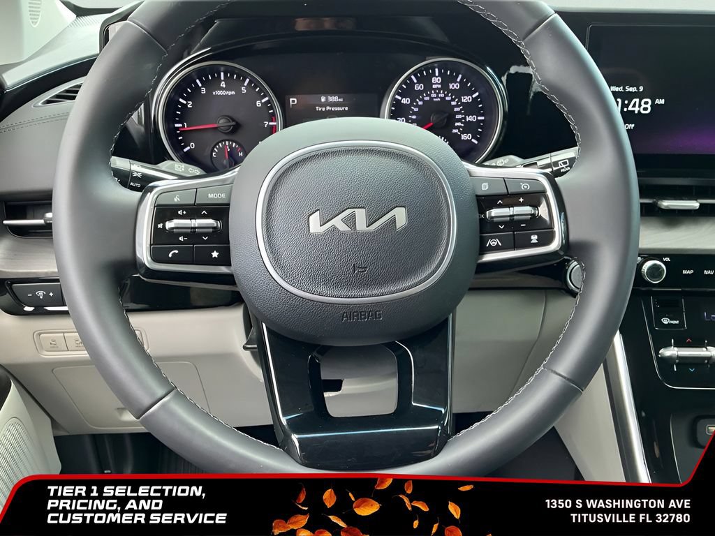 Used 2024 Kia Carnival EX FWD image 34