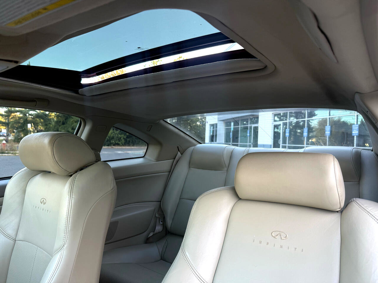 Used 2004 INFINITI G35 2dr Cpe Auto w/ Premium Pkg image 30