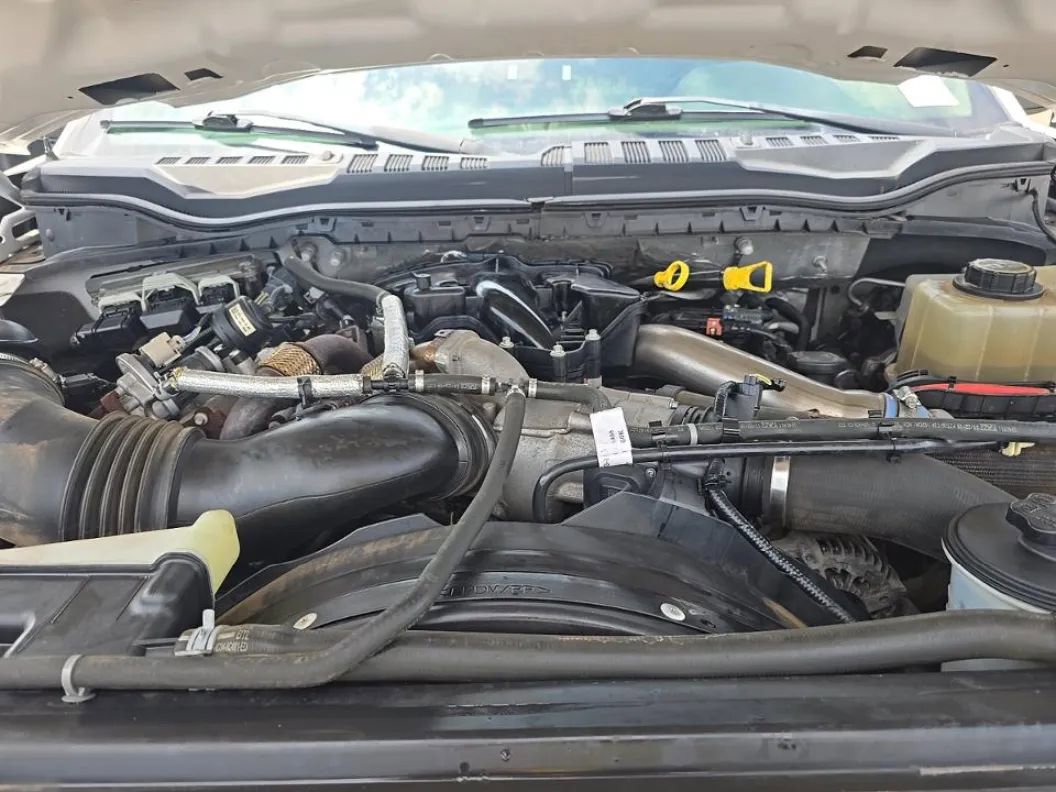 Used 2019 Ford F550 4x4 Crew Cab Super Duty image 12