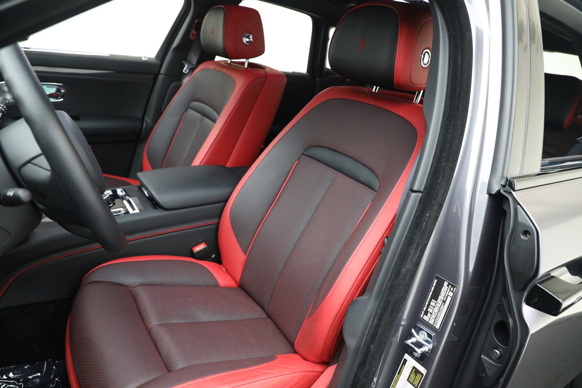 New 2025 Rolls-Royce Ghost Black Badge image 17