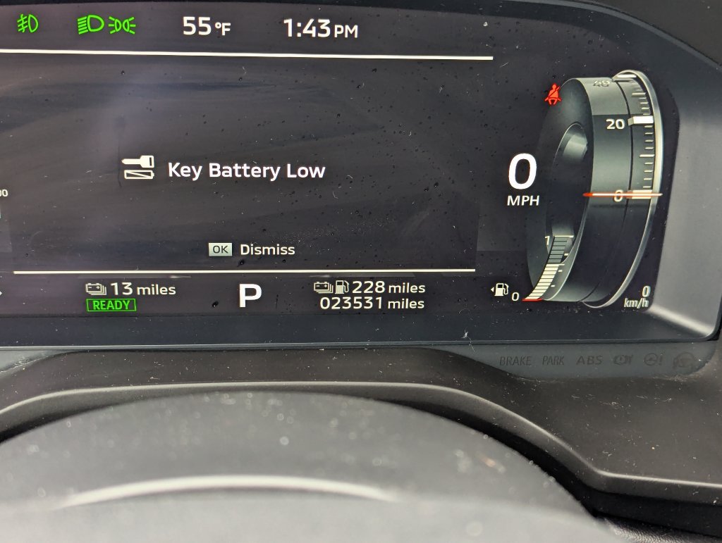 Used 2023 Mitsubishi Outlander 4WD Plug-In Hybrid image 25
