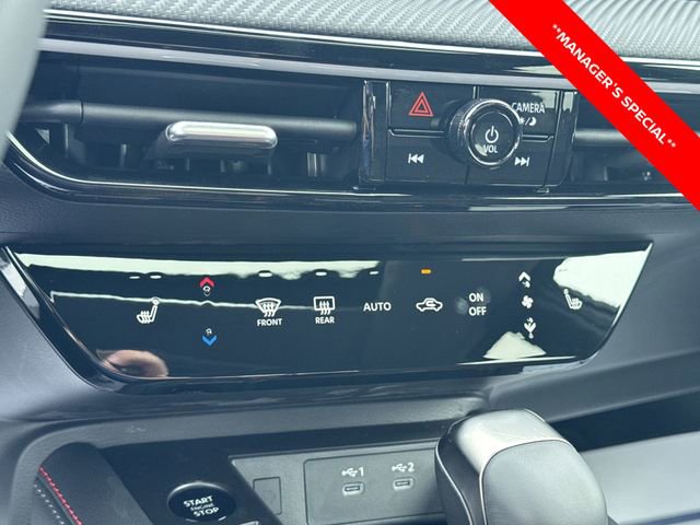 New 2025 Nissan Kicks SR w/ SR Premium Package AWD/4WD image 24