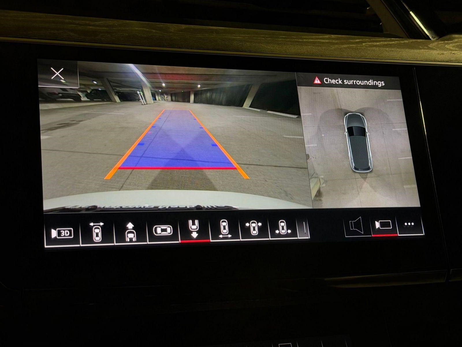 Certified 2023 Audi e-tron Premium Plus w/ Premium Plus Package AWD/4WD image 28