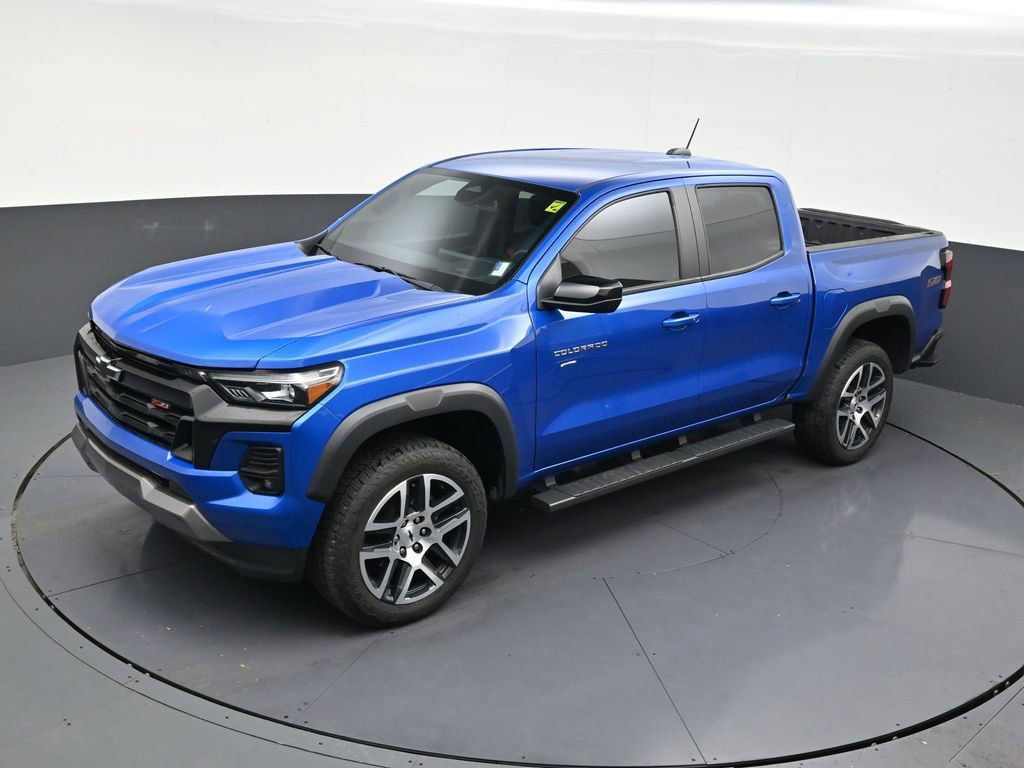 Used 2023 Chevrolet Colorado Z71 w/ Z71 Convenience Package 2 image 12