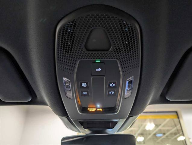 Used 2024 Porsche Cayenne Coupe image 32