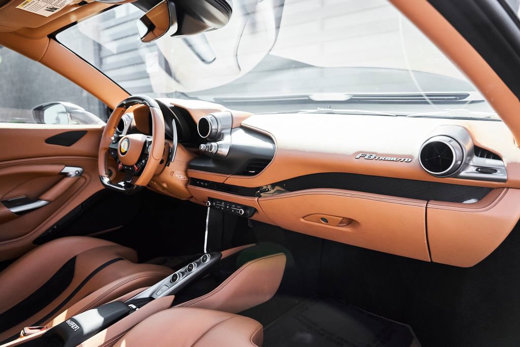 Used 2020 Ferrari F8 Tributo image 48