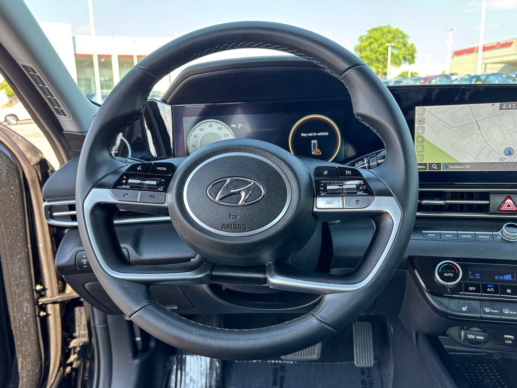 Used 2023 Hyundai Elantra SEL w/ Convenience Package FWD image 29