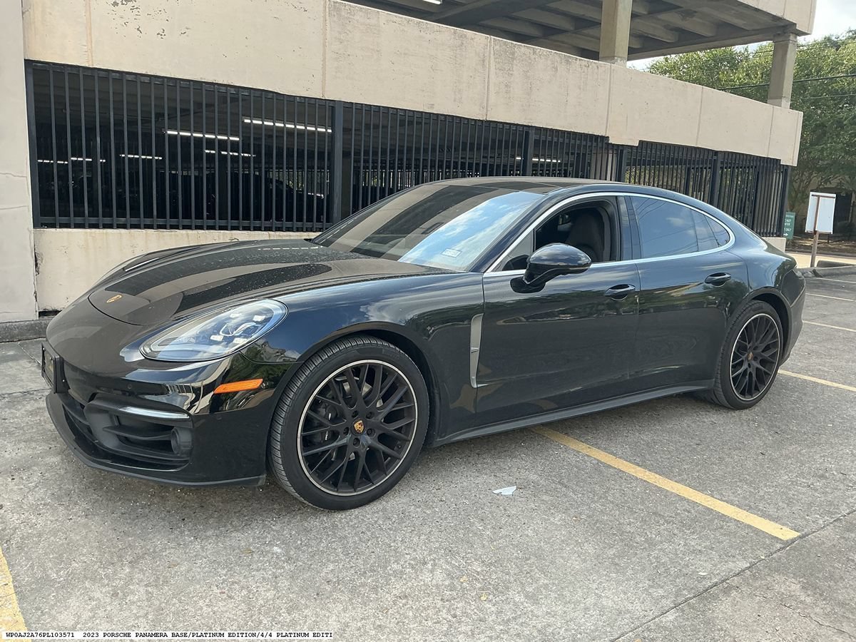 Used 2023 Porsche Panamera image 3