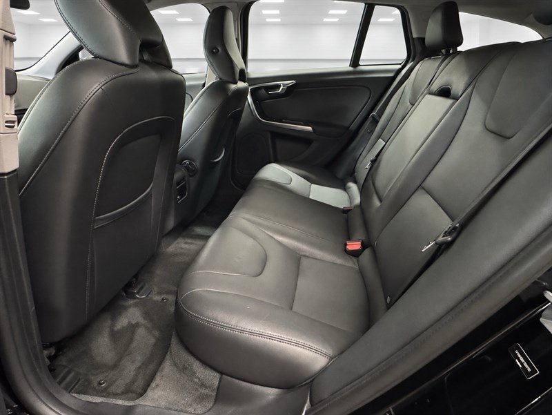 Used 2015 Volvo V60 T5 Premier FWD image 20