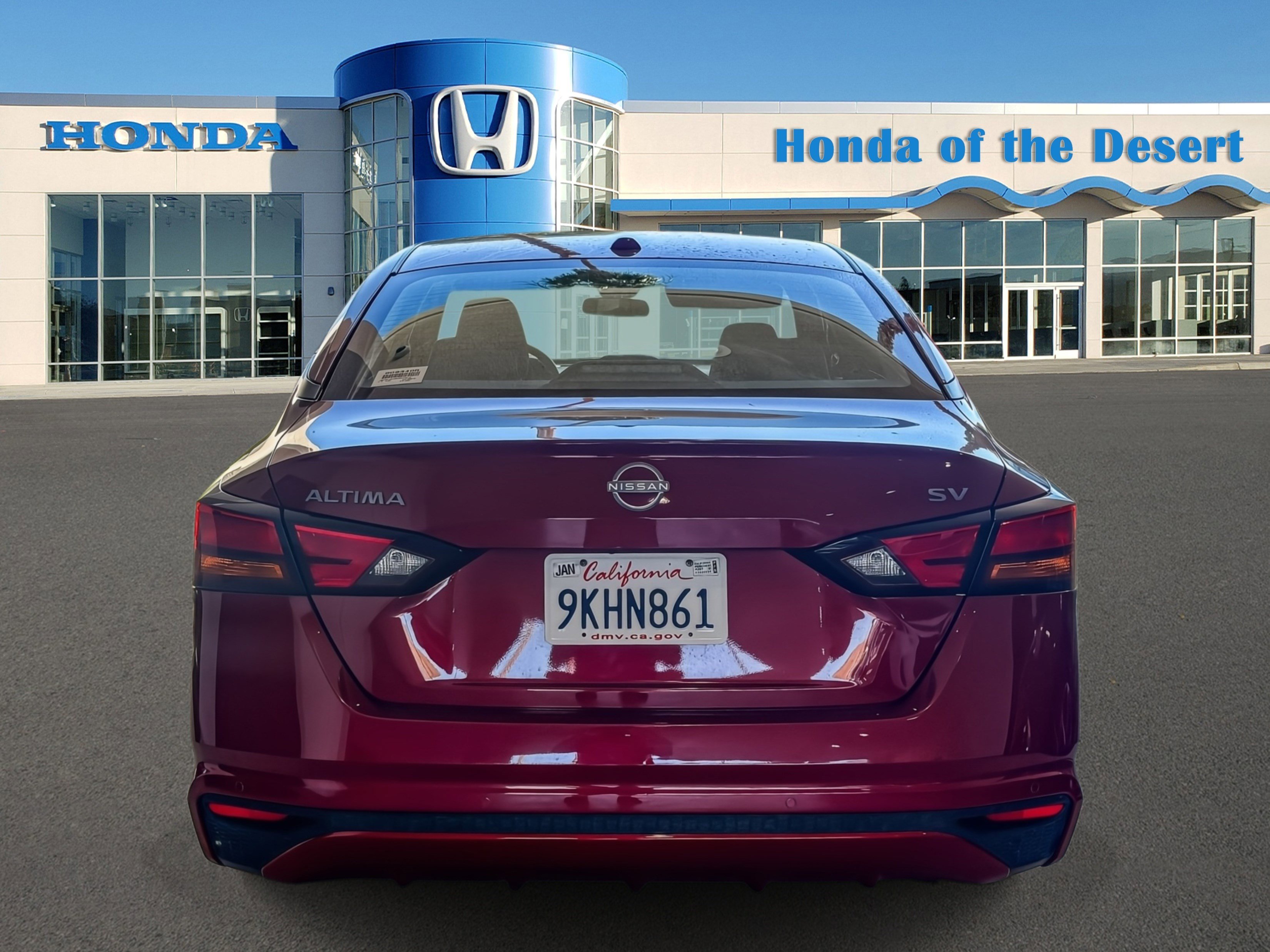Used 2024 Nissan Altima 2.5 SV FWD image 6