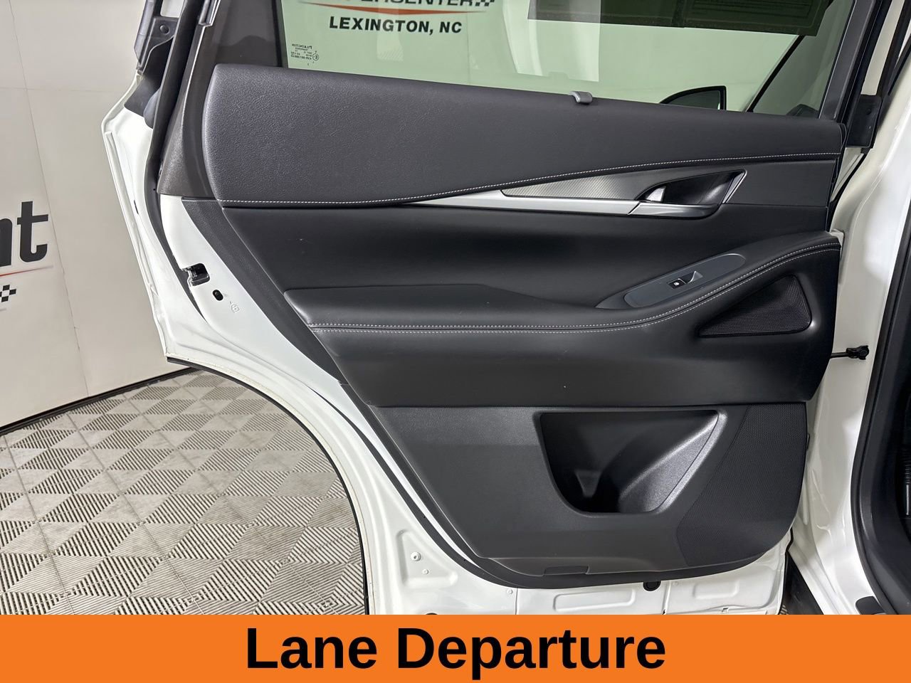 Used 2023 INFINITI QX60 Luxe w/ Cargo Package AWD/4WD image 21