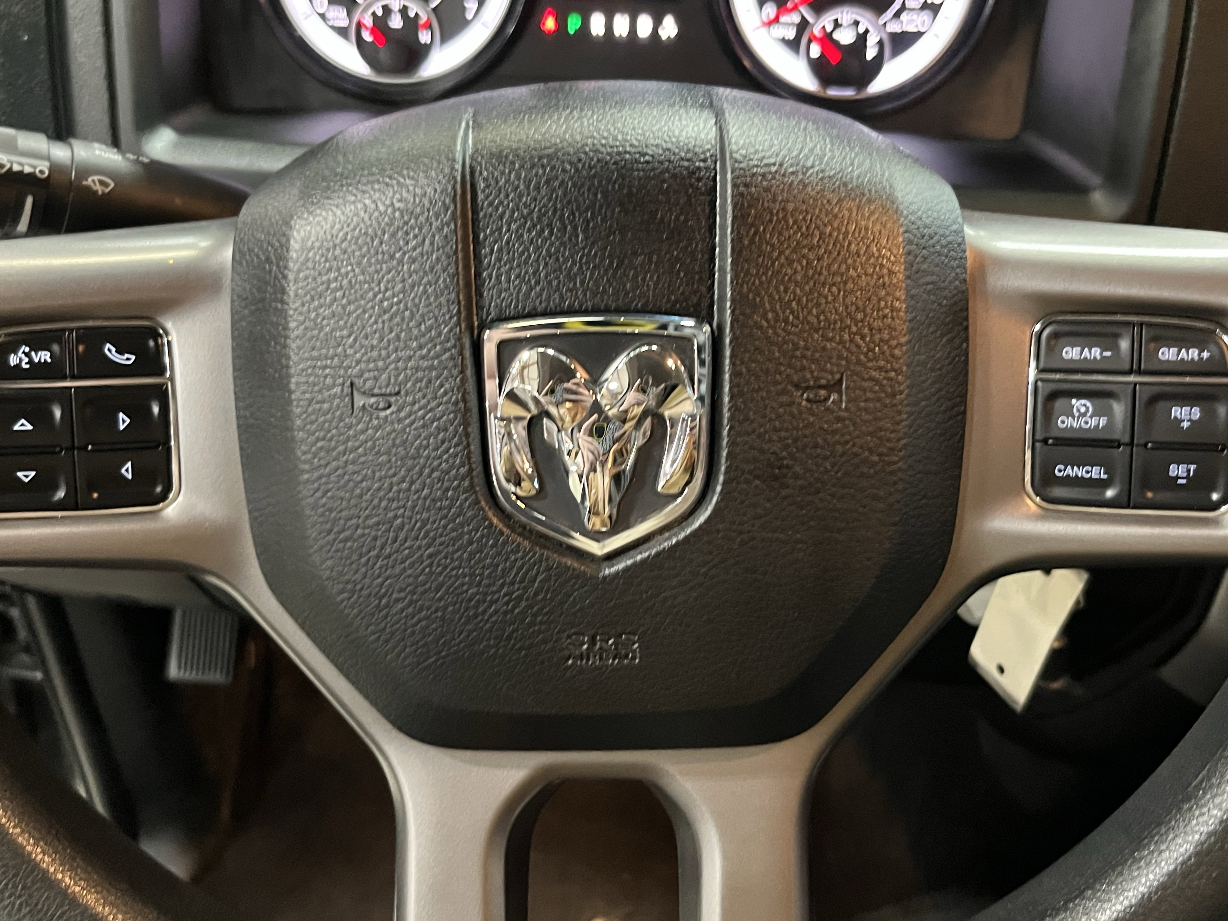 Used 2023 RAM 1500 Classic SLT image 19