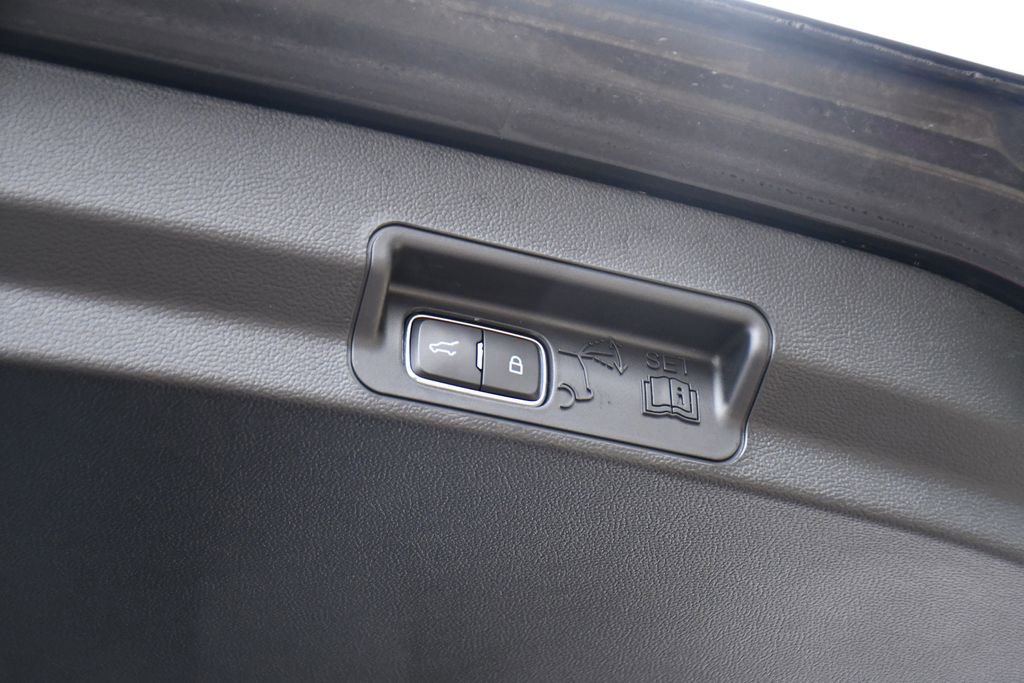 Used 2023 Ford Explorer ST-Line w/ Class IV Trailer Tow Package AWD/4WD image 20