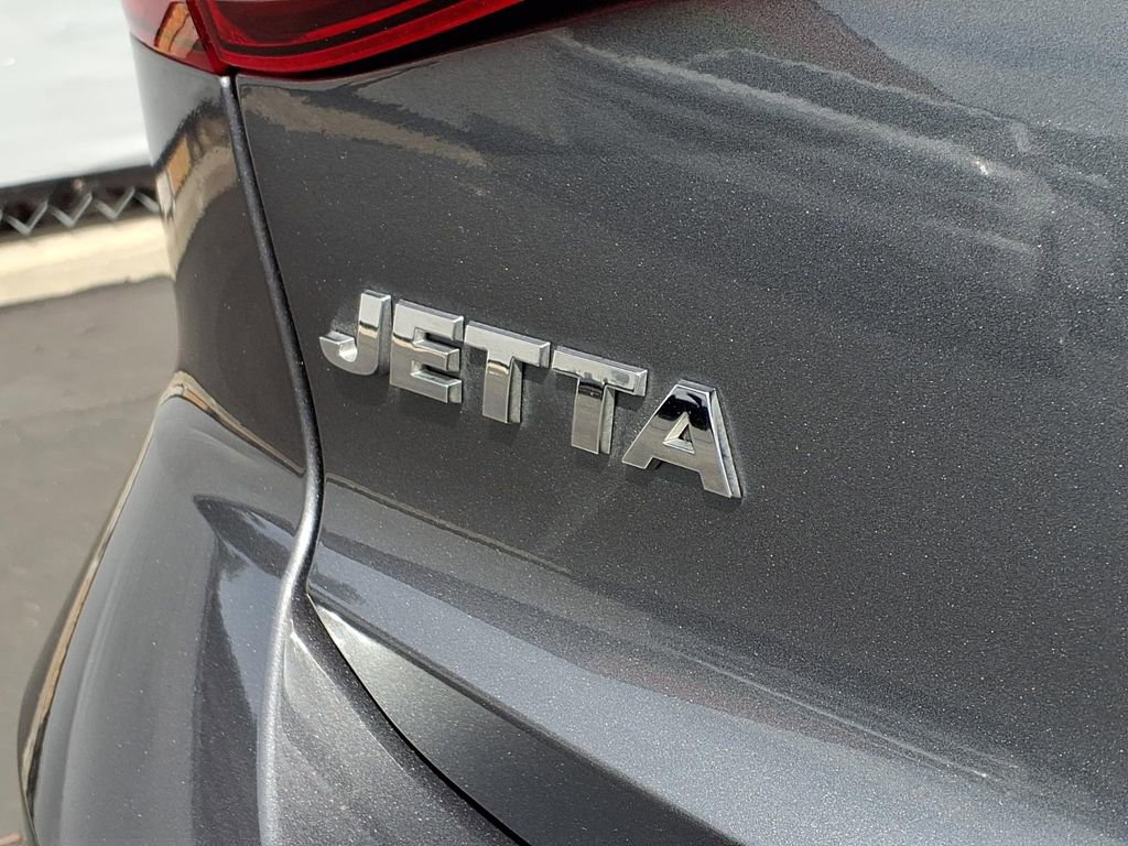 Used 2017 Volkswagen Jetta S image 7